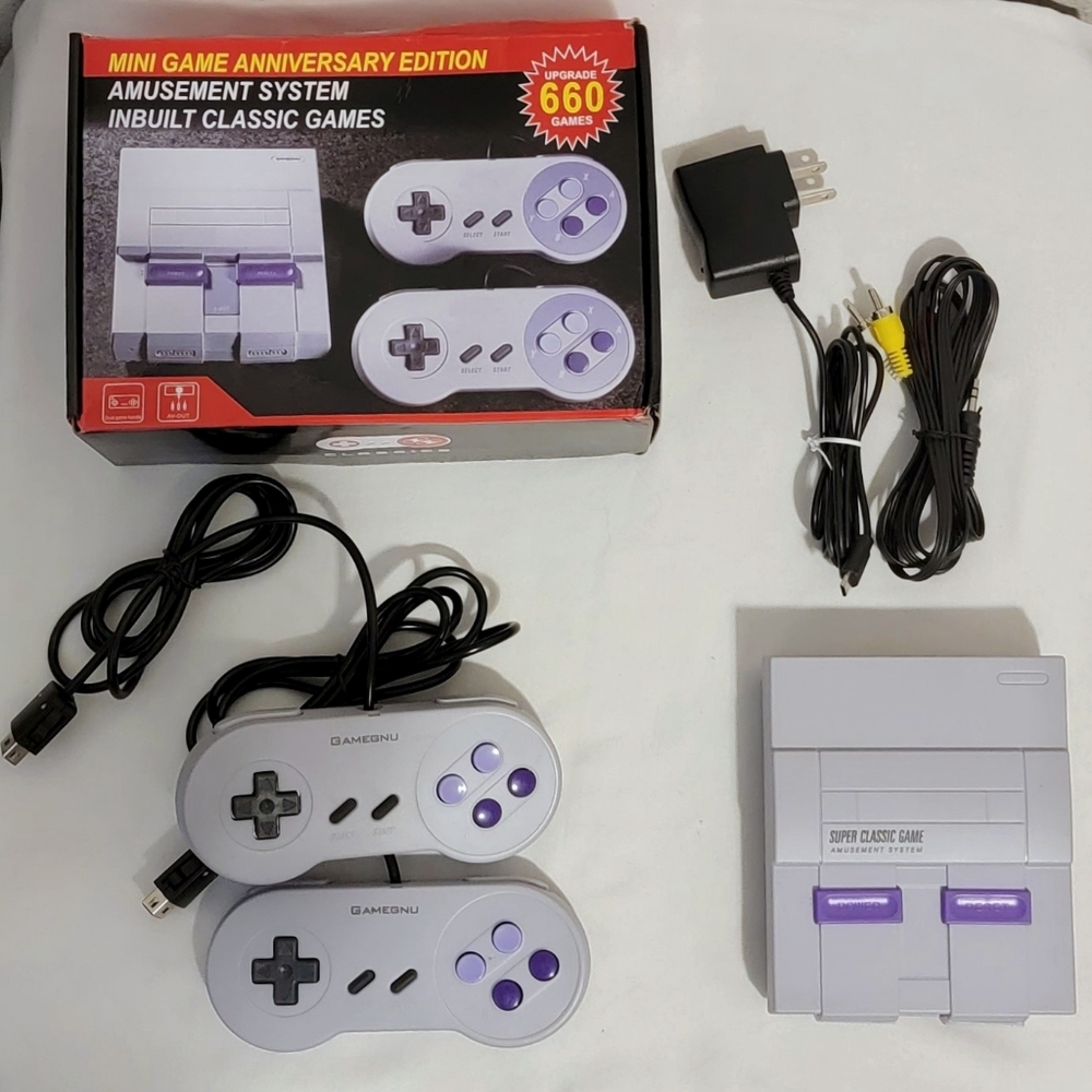 *SOLD* Gamegnu 8-bit Nintendo Emulator, Mini Game Amusement System 660 Games